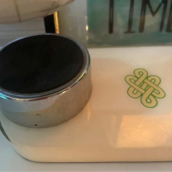 Silver magnetic Globe Desk display - Picture 4 of 4